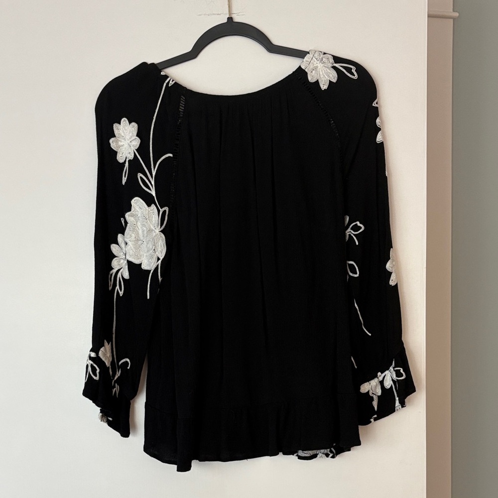 INC International Concepts Black Blouse with White Floral Design - Picture 3 of 3